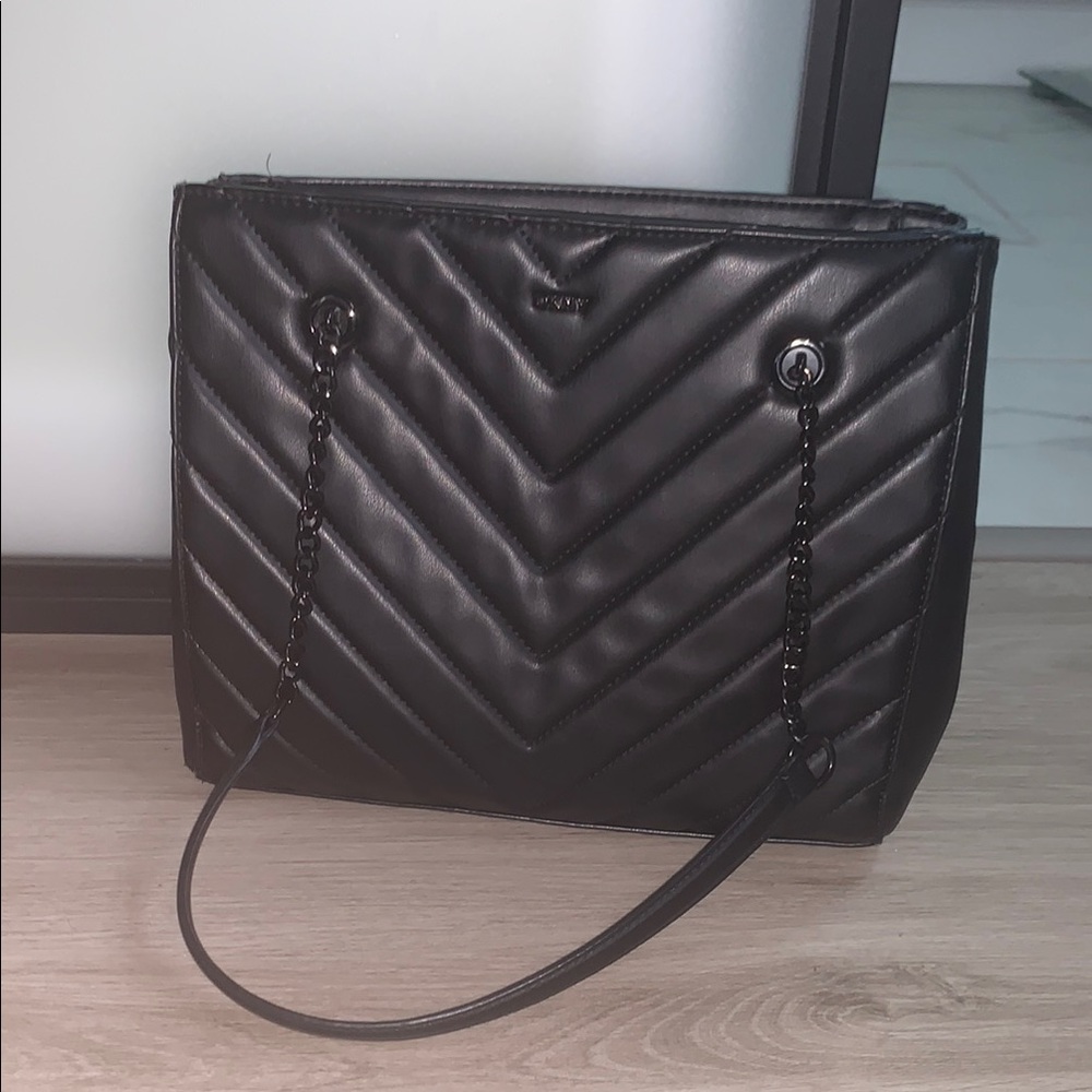 Dkny Black Quilted Leather Shoulder Bag